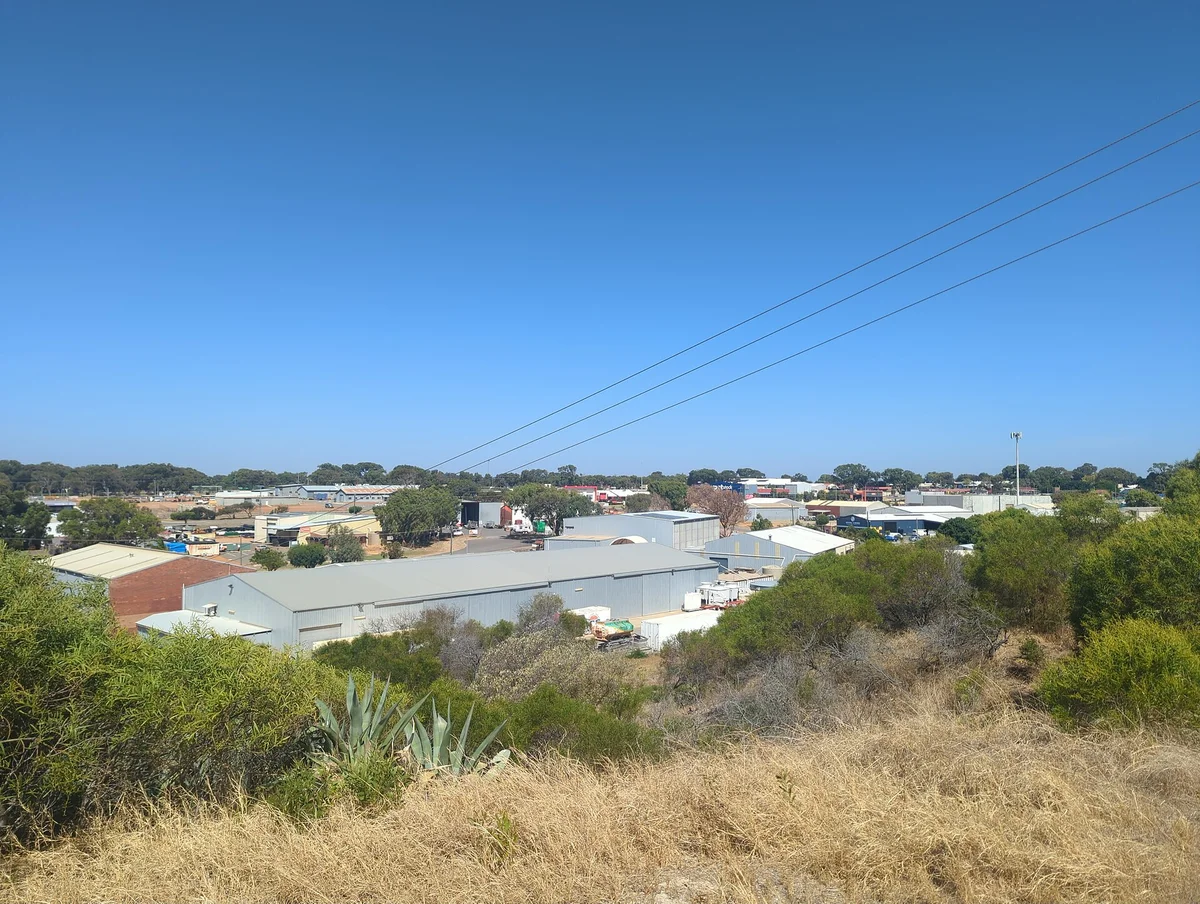 Five people in custody after a man was shot in the leg at Moonyoonooka, east of Geraldton